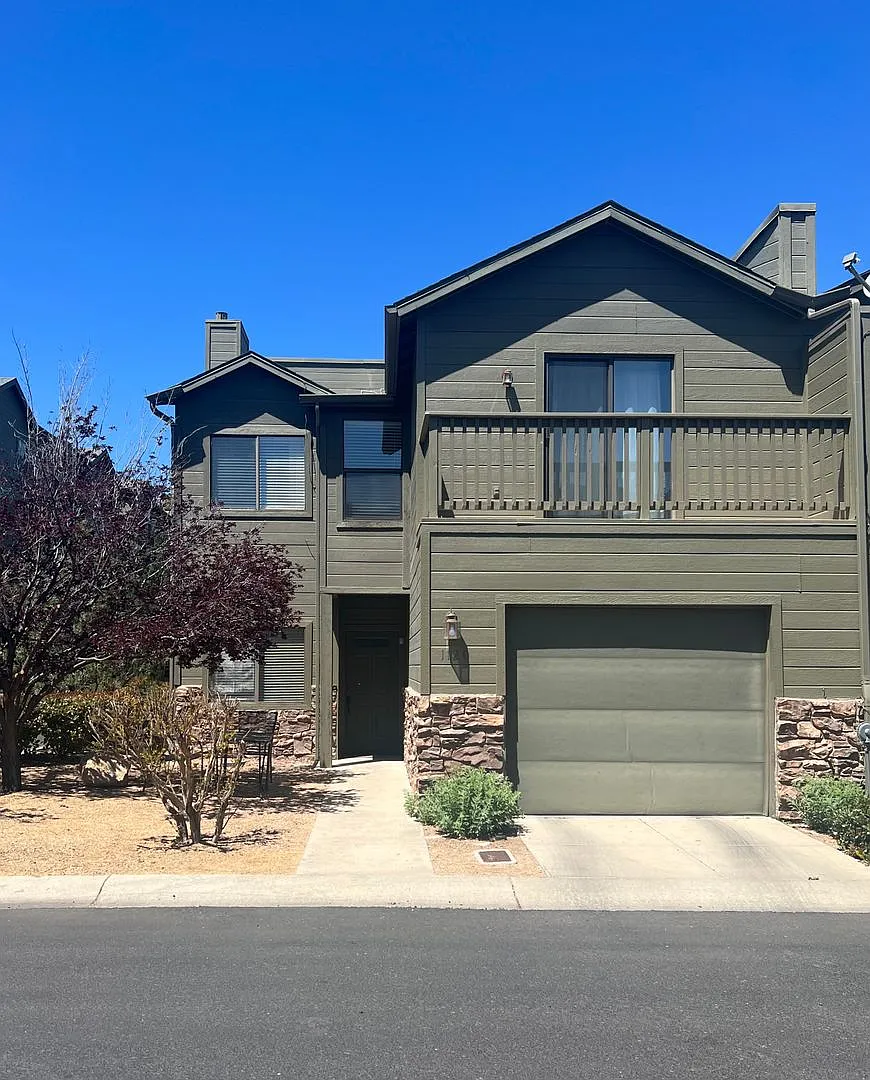 3 Bedroom Townhouse in Gated Boulder Park ~ Prescott — Photo 1