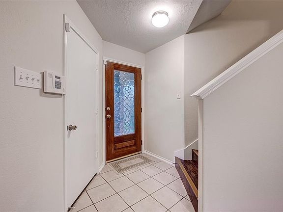 3rd image of 19242 Cypress Peak Ln