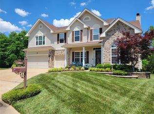 6 Romaine Spring Bnd, Fenton, MO 63026