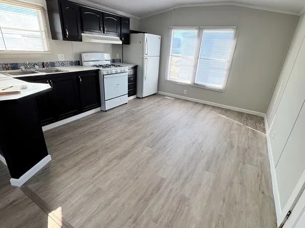 2552 Smith Ave #1, Marshalltown, IA 50158