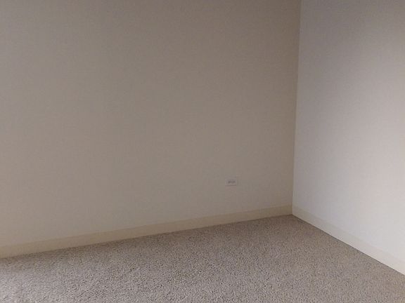 Junior 1 bedroom- Only available in larger studio optins