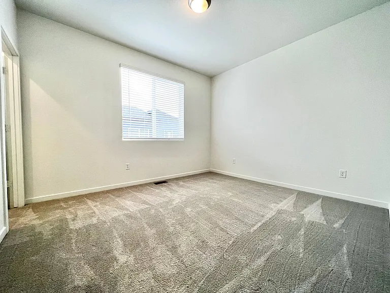 5479 Euclid Ct — Photo 17