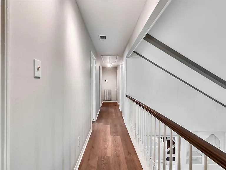14134 Cleobrook Dr — Photo 22