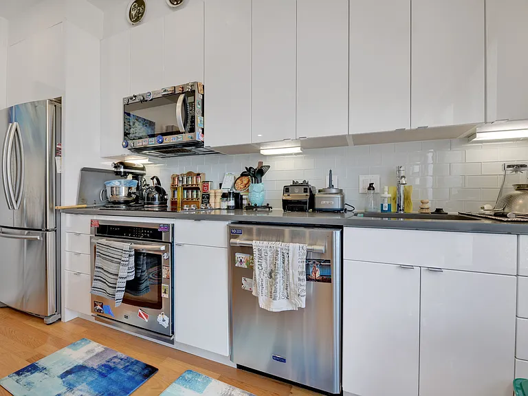 435 R St NW #302 — Photo 6