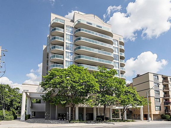 2nd image of 398 Eglinton Ave E #203