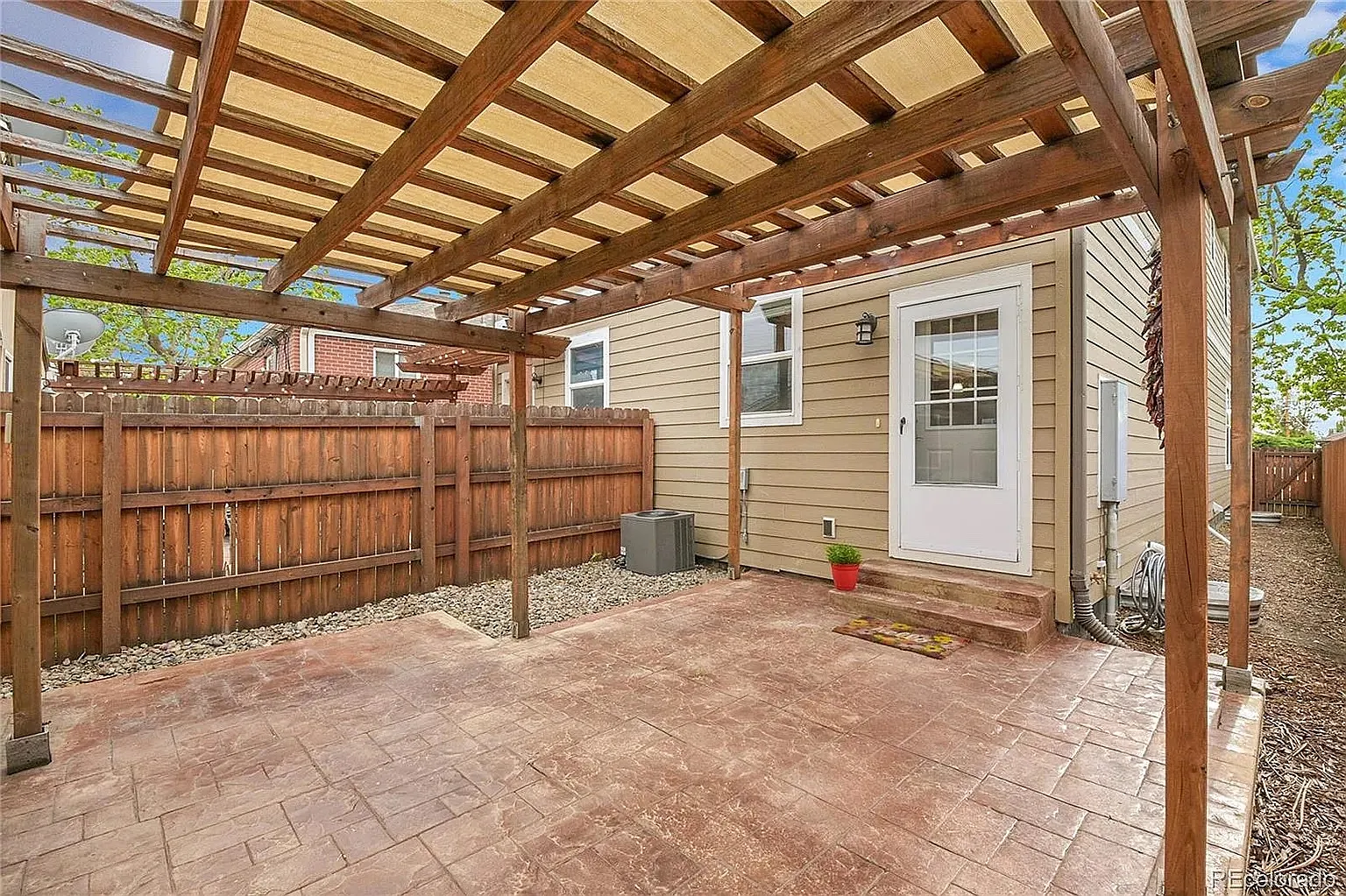 1 bed, 2559 sqft, $1,250 — Photo 4