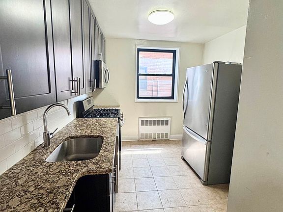 5th image of 315 Ocean Pkwy #3S