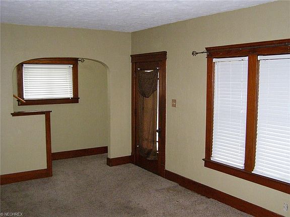 4th image of 3434 Livingston Ave