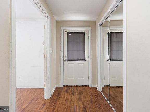 3rd image of 227 N Potomac St