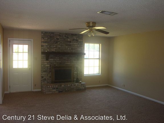 2nd image of 120 Angelina Ln