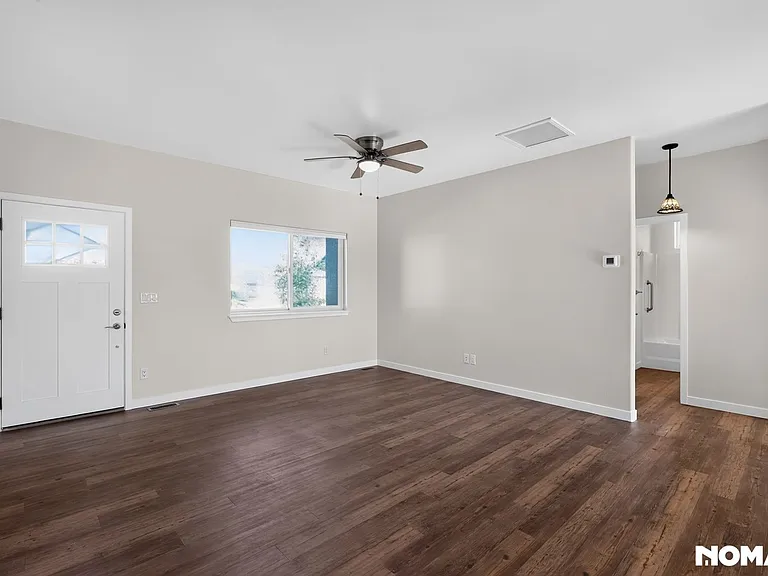 910 Pilot Knob Ave — Photo 10