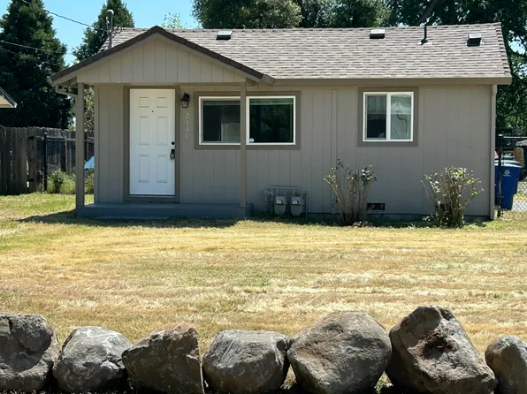 2339 North Dr, Redding, CA 96001