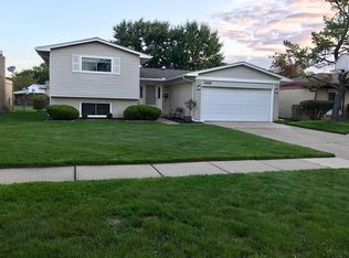 4669 Dickson Dr, Sterling Heights, MI 48310