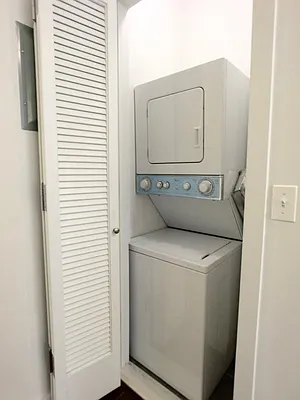 Rented by Glenmark Realty | media 6