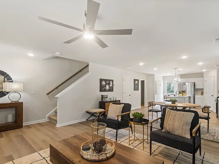 102 Wyndham Way — Photo 7