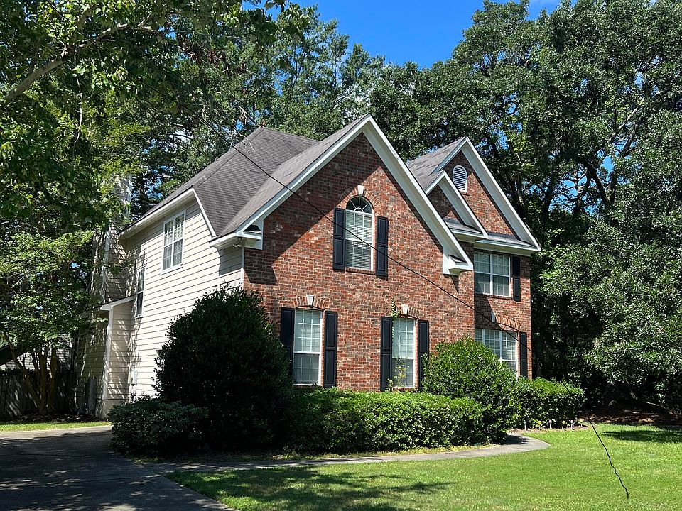 2nd image of 1000 Crooked Oak Rd
