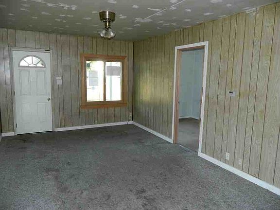 2nd image of 6418 S Alder St