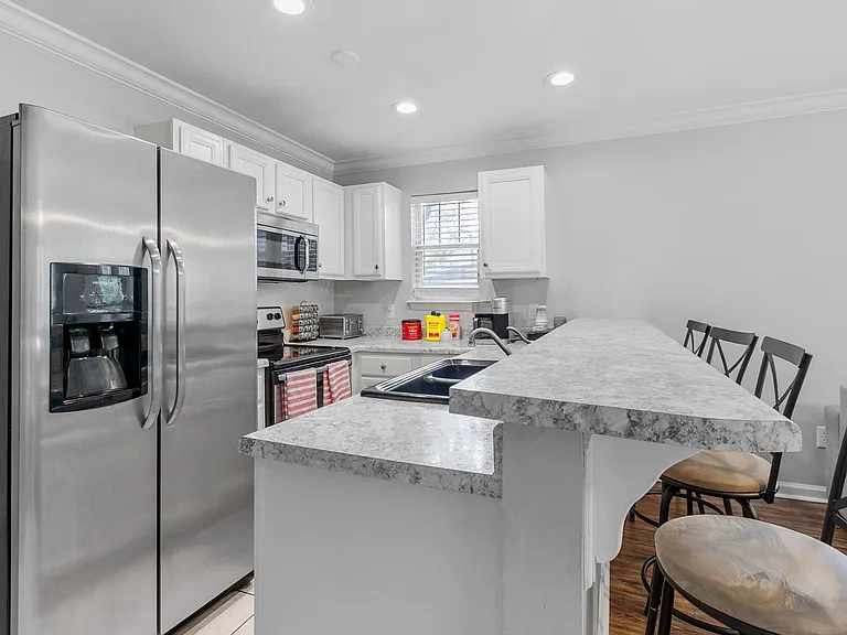 1235 N. Bronough Street — Photo 14