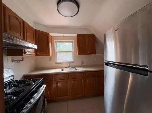 (undisclosed Address), Jamaica, NY 11435