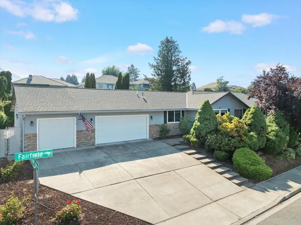 2390 Fairfield Dr, Medford, OR 97504