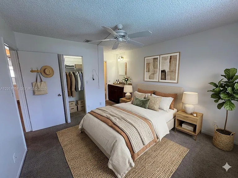 142 NW 60th Ave #6-B-2 — Photo 3