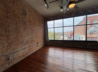 315 Park Central W #D, Springfield, MO 65806