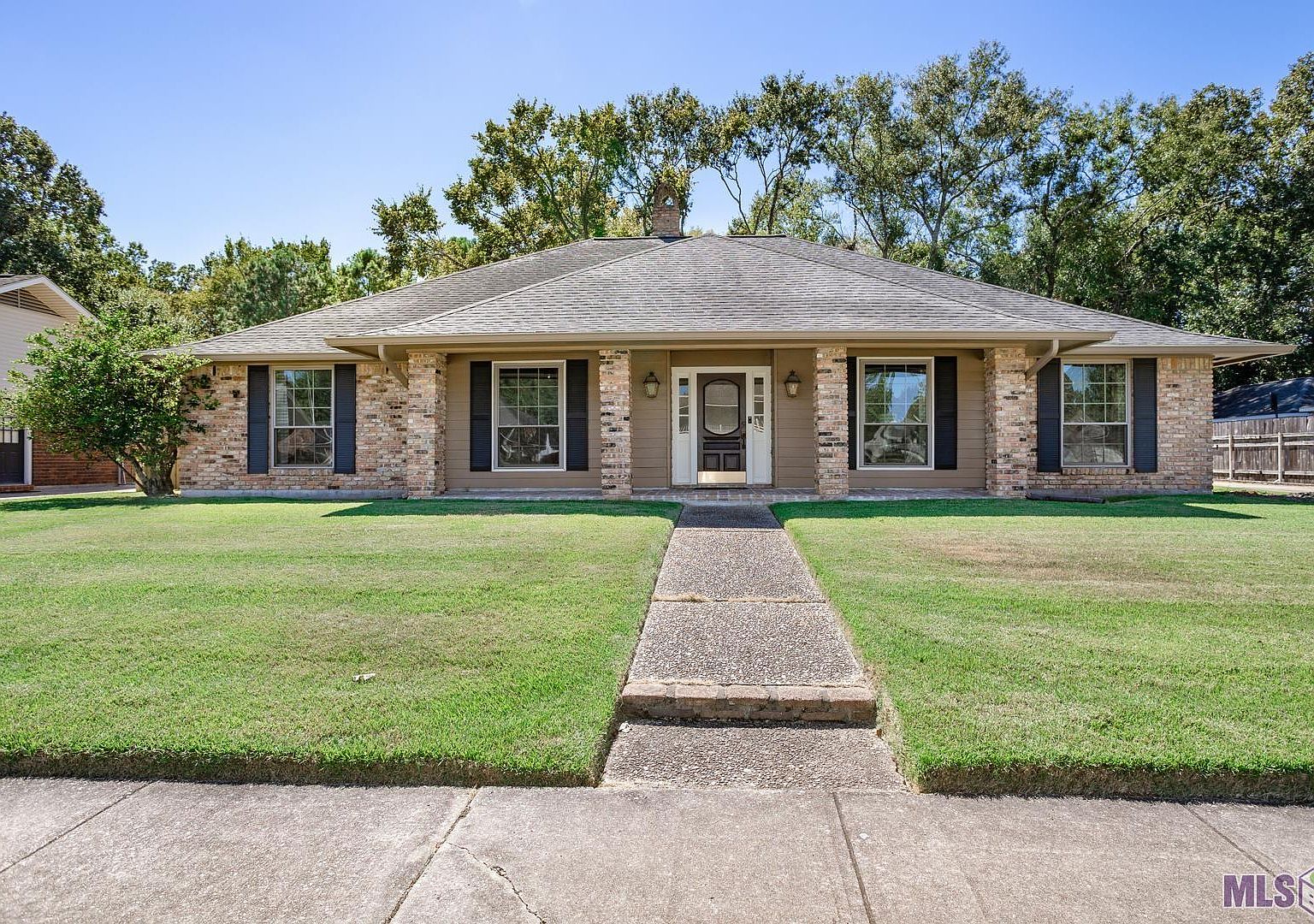 14012 Woodland Ridge Ave, Baton Rouge, LA 70816 | Zillow