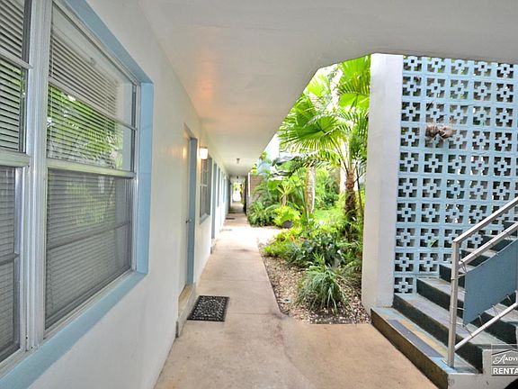 3rd image of 1295 Gulf Shore Blvd S