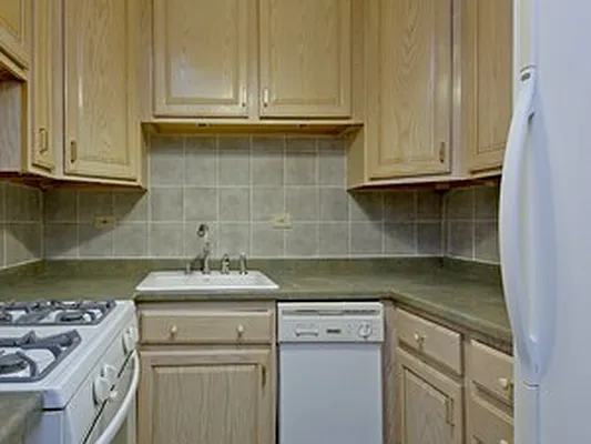 Sold by Citi Habitats | media 5