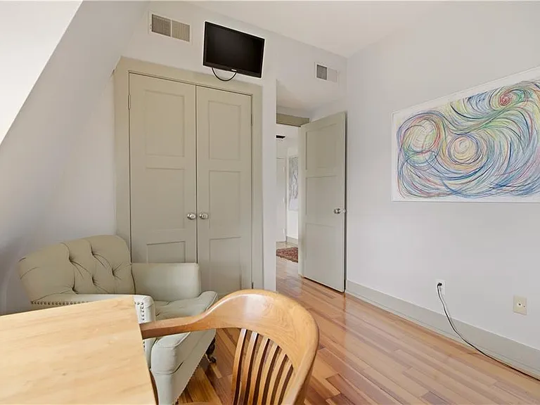 364 Bellevue Ave — Photo 23