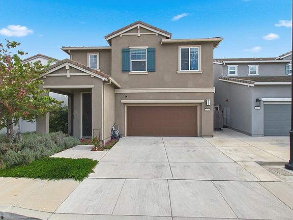 3rd image of 2725 Ambrosia Way