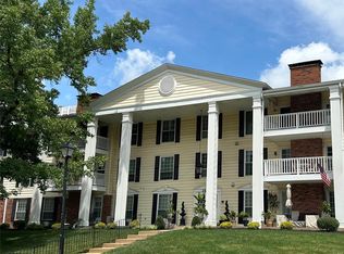 15593 Bedford Forge Dr APT 9, Chesterfield, MO