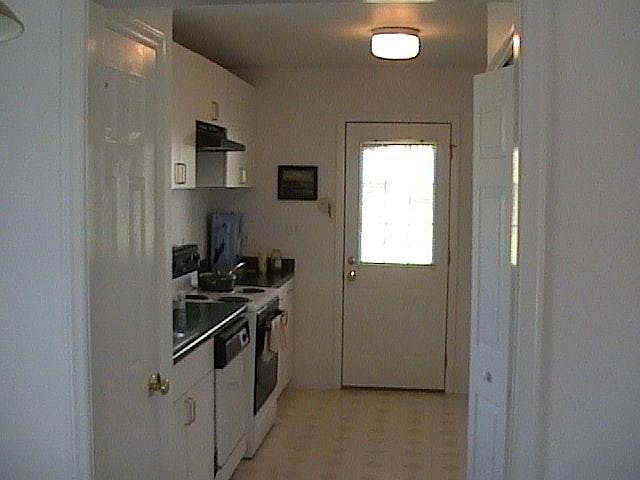 Kitchen Area 720B Edwards St.