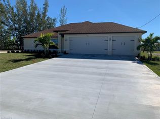 322 SW 23rd St, Cape Coral, FL 33991
