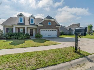 561 Blue Ledge Cir, Lexington, SC 29072
