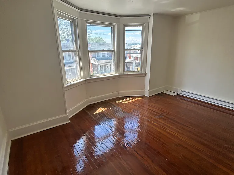 2249 Logan St — Photo 10