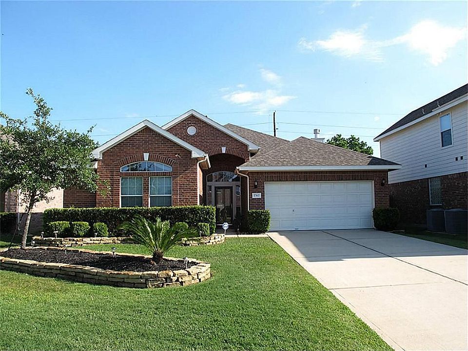 1st image of 17162 Sheffield Bend Dr