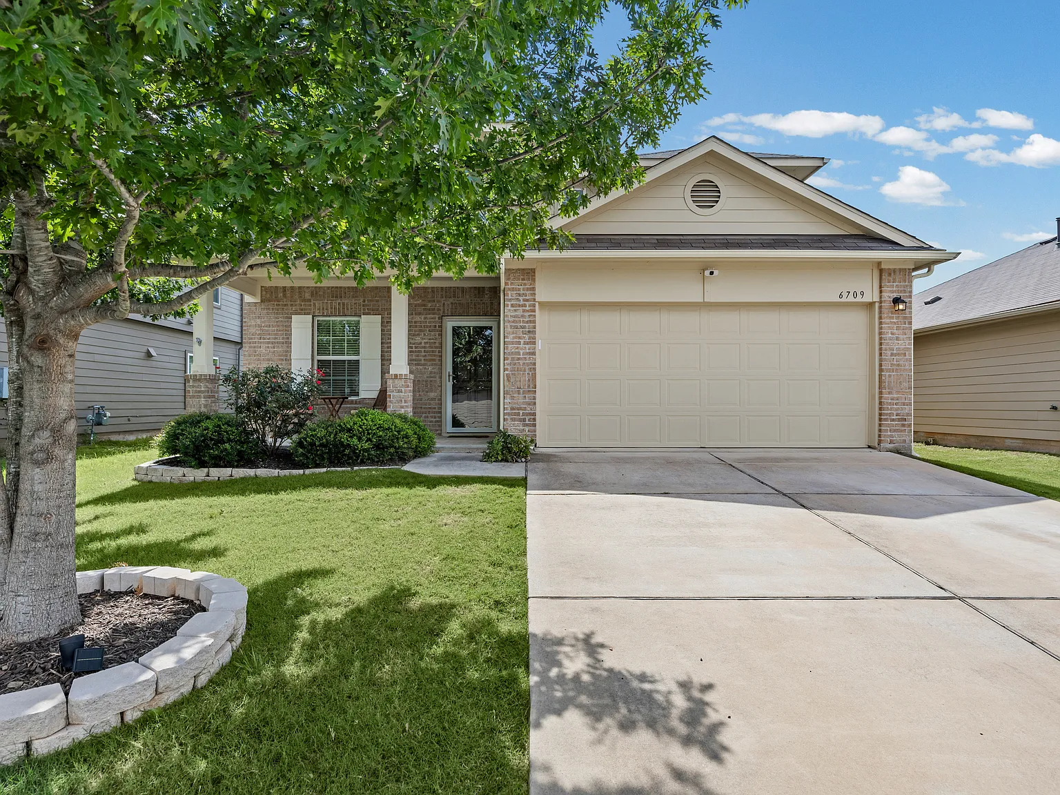 6709 San Isidro Dr — Photo 2