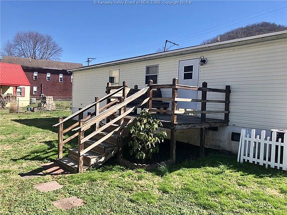3rd image of 2303 1st St