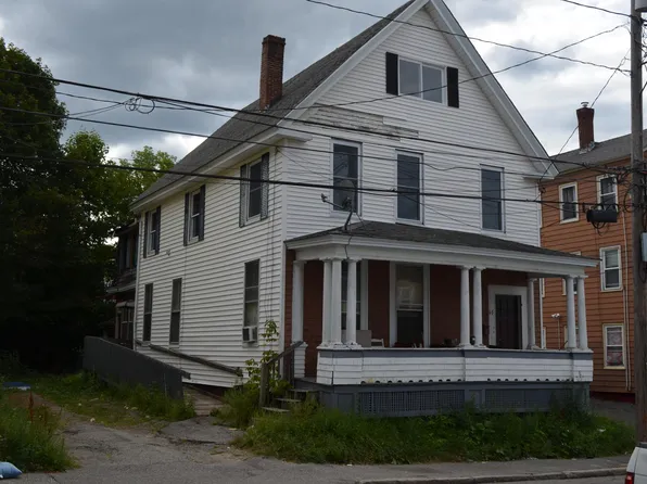 15 Howe Street, Lewiston, ME 04240