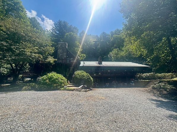 652 Shepherds Creek Rd