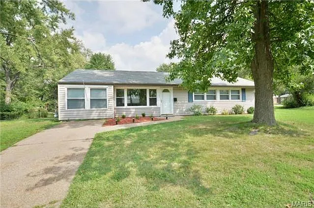 1104 Missouri Ave photo 1
