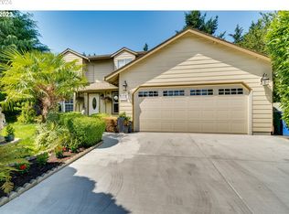 12819 SE Sherman St, Portland, OR 97216
