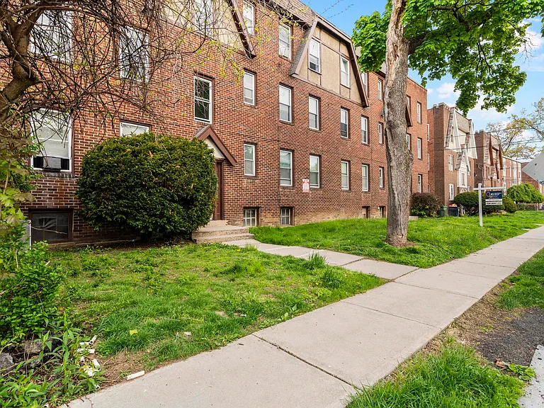 34-38 Beacon St #38B1 — Photo 17
