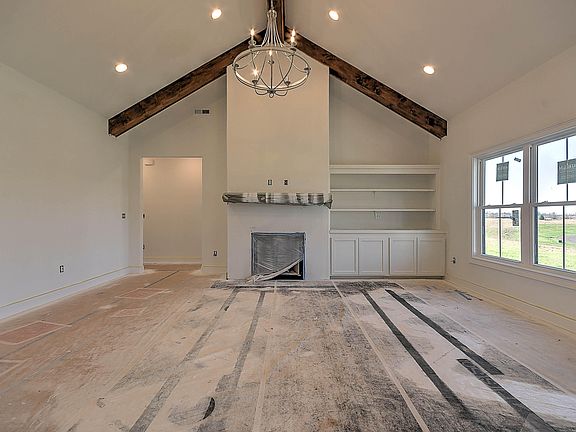 4th image of 260 Green Lawn Ave