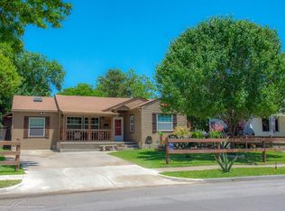 3457 Park Ln, Dallas, TX 75220
