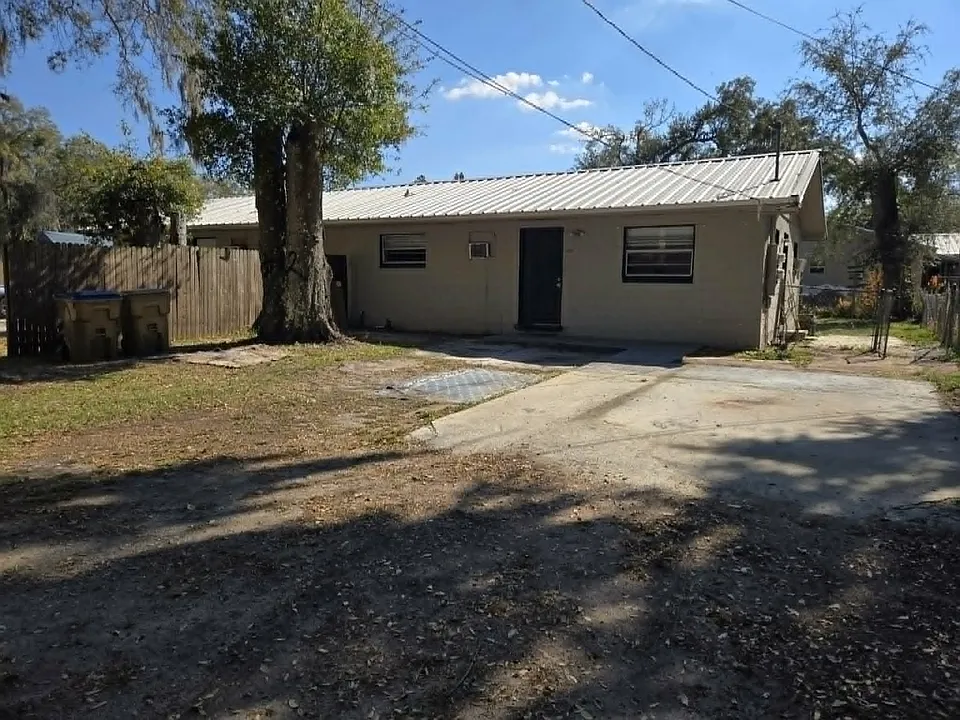 4376 Bryan Ave