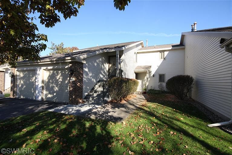 1st image of 7623 Blackmar Cir