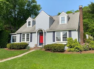 114 Beaufort Ave, Needham, MA 02492