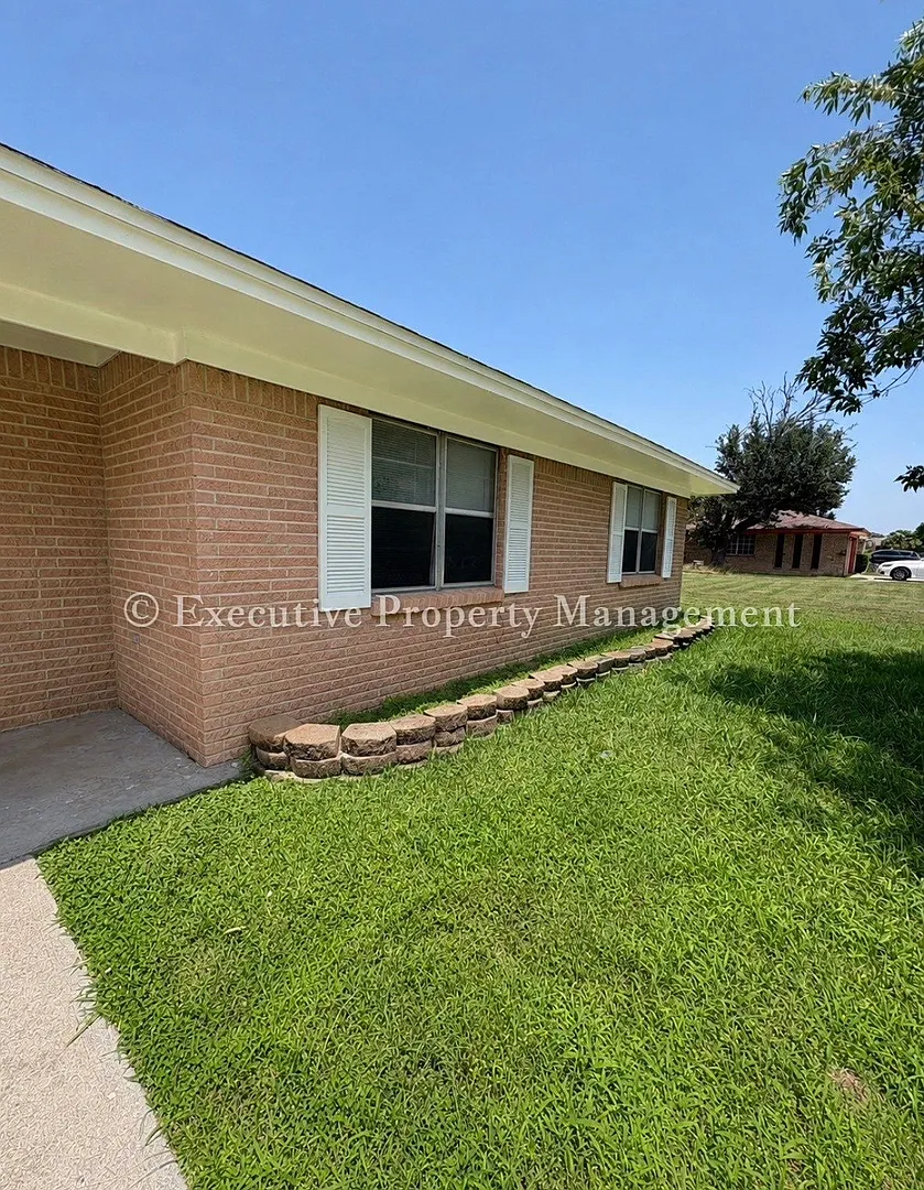 616 Cedar Drive Copperas Cove, Tx 76522 *Move In Special* — Photo 2